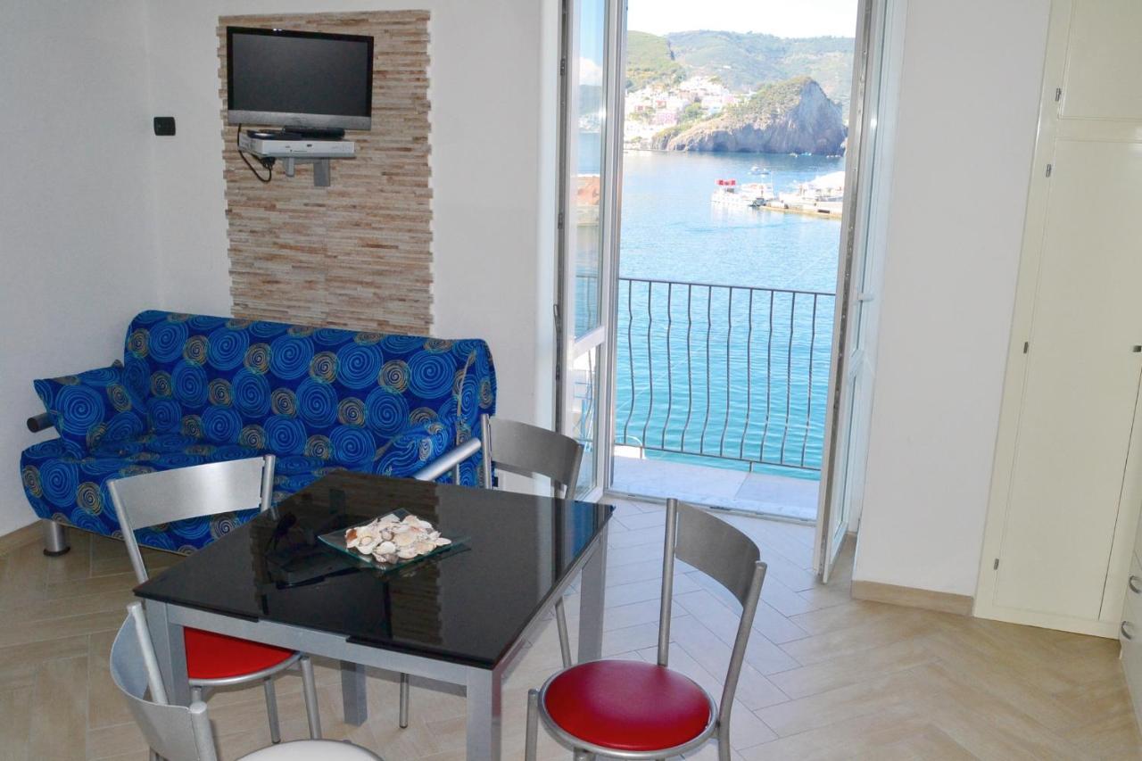 Maridea - La Darsena Apartment Ponza Exterior photo